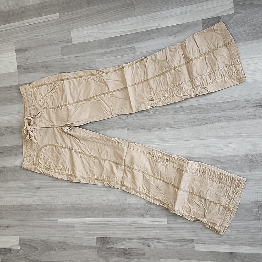 Hollister Roll up pants khaki